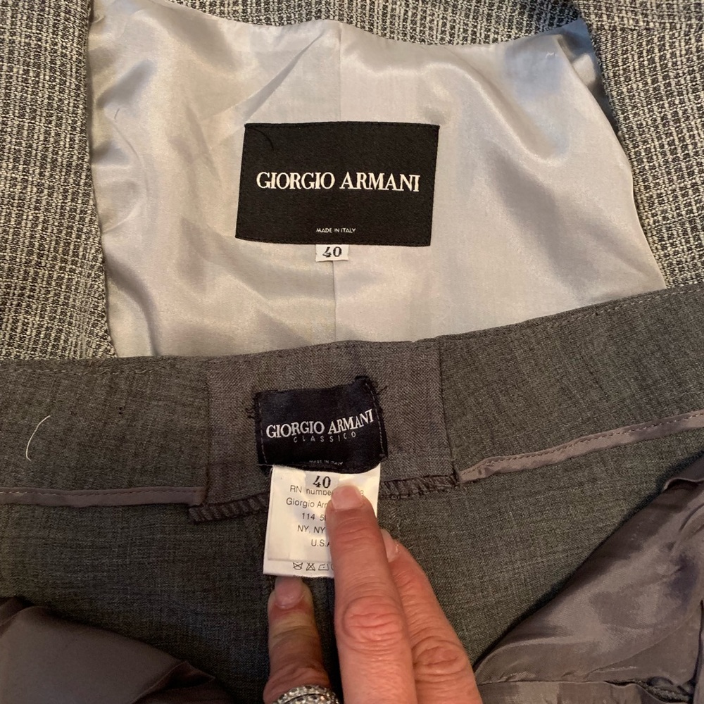 Giorgio Armani slacks-pants - Picture 3 of 4